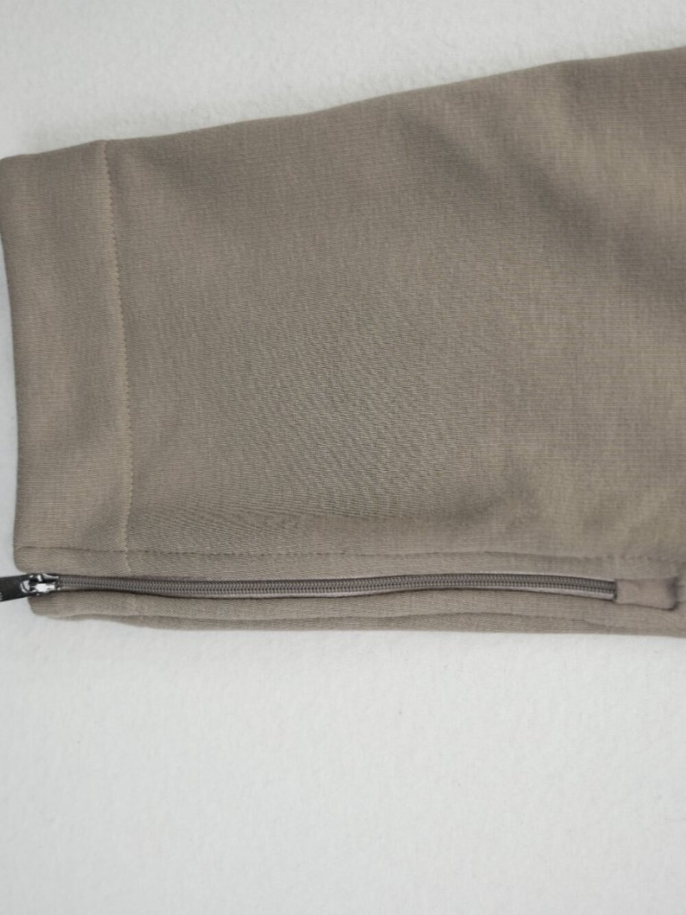 Athleta Cozy Karma High Rise Zip Ankle Pants Size Medium Beige Weekend - Picture 10 of 12